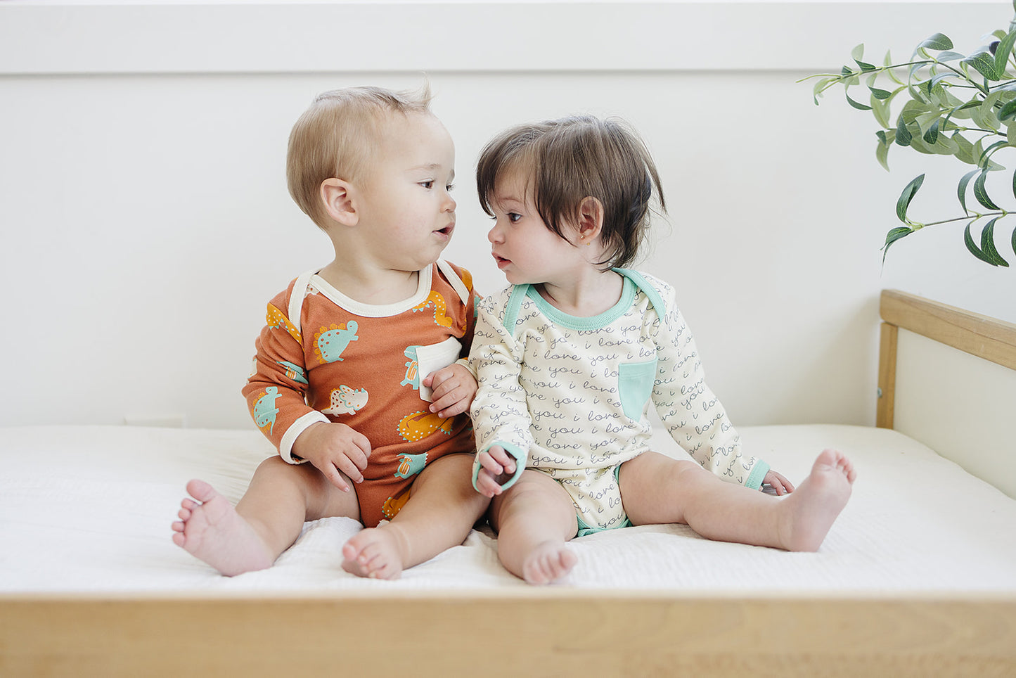 GOTS Certified Organic Cotton Long Sleeve Bodysuit - Dino